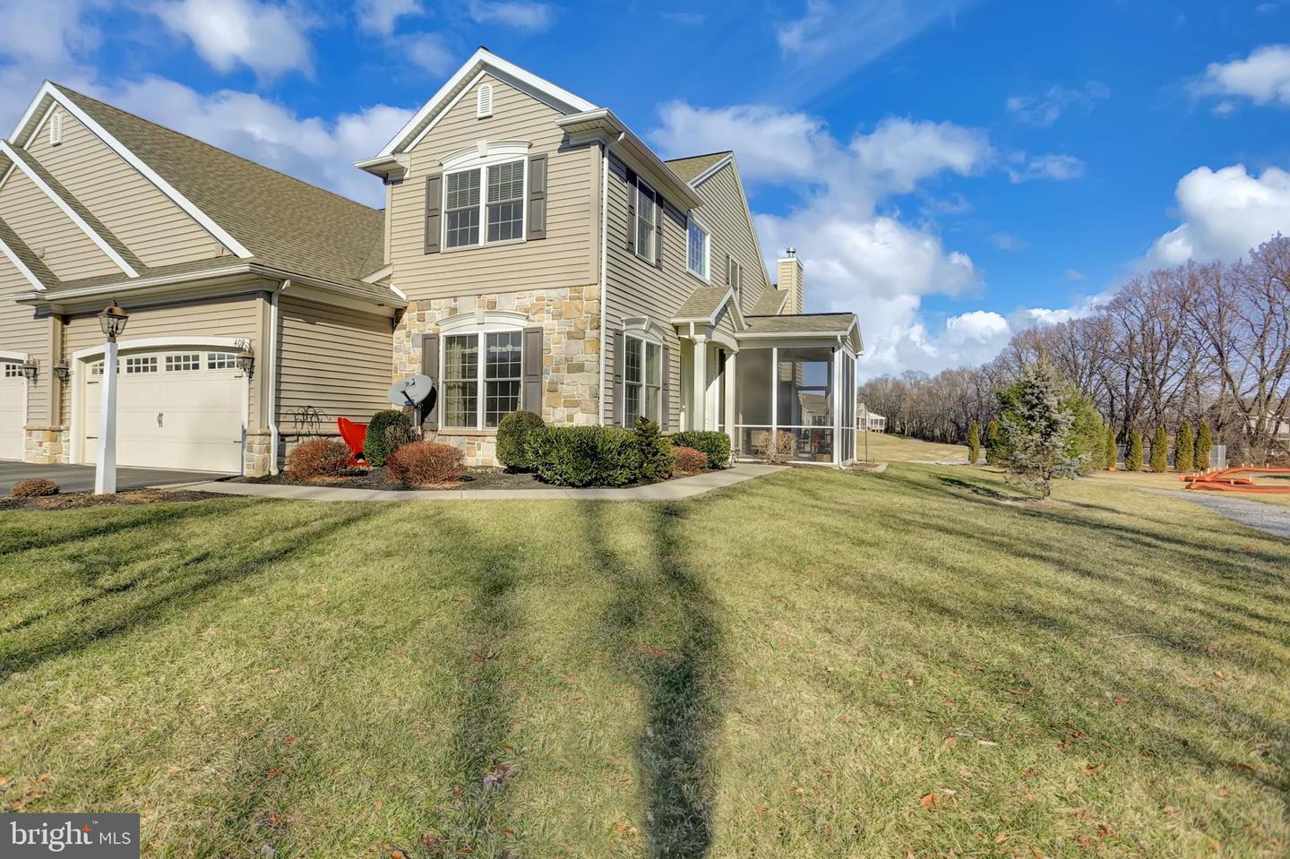 Property Photo: 409 Iris Lane PA 17050