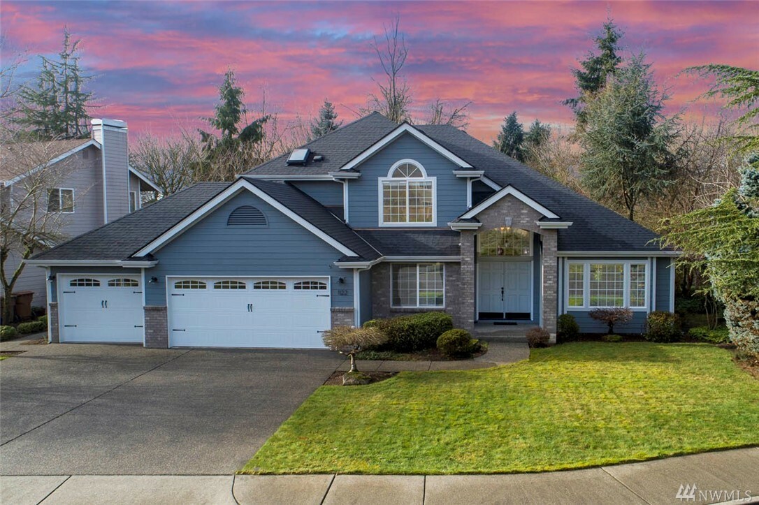 Property Photo:  1122 N Locust Lane  WA 98406 