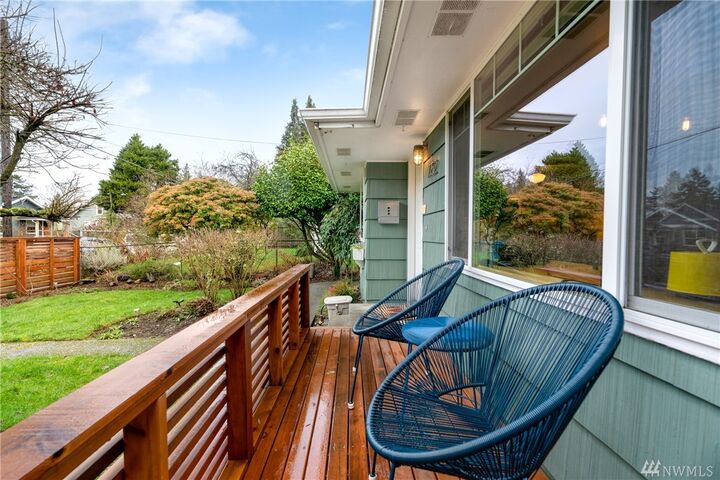 Property Photo: 7752 17th Avenue SW WA 98106