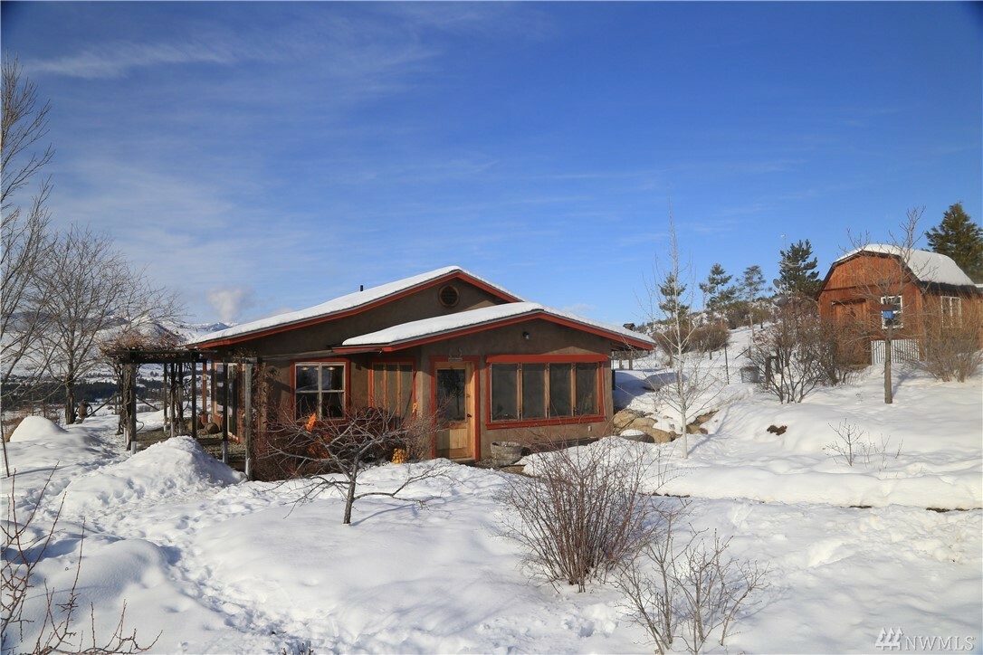 Property Photo:  115 Harrier Hill Rd  WA 98862 