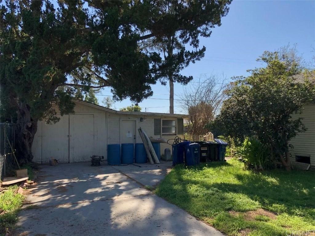 Property Photo:  11616 Morrison Street  CA 91601 