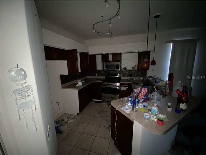 Property Photo:  3907 74th Place E  FL 34243 