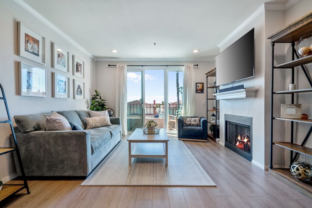 Property Photo:  2445 Brant 206  CA 92101 