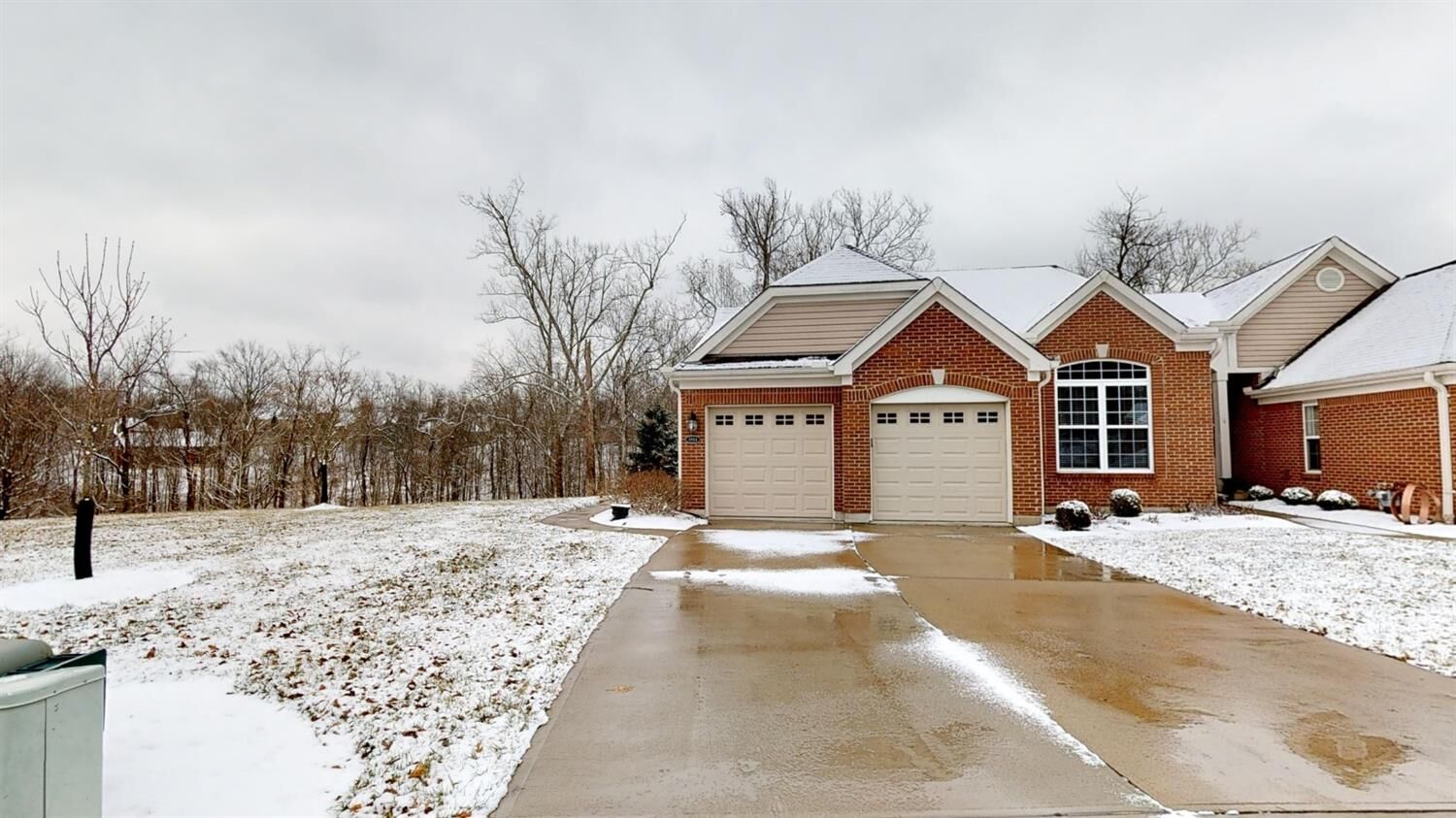 Property Photo: 3814 Yorkshire Cir OH 45002