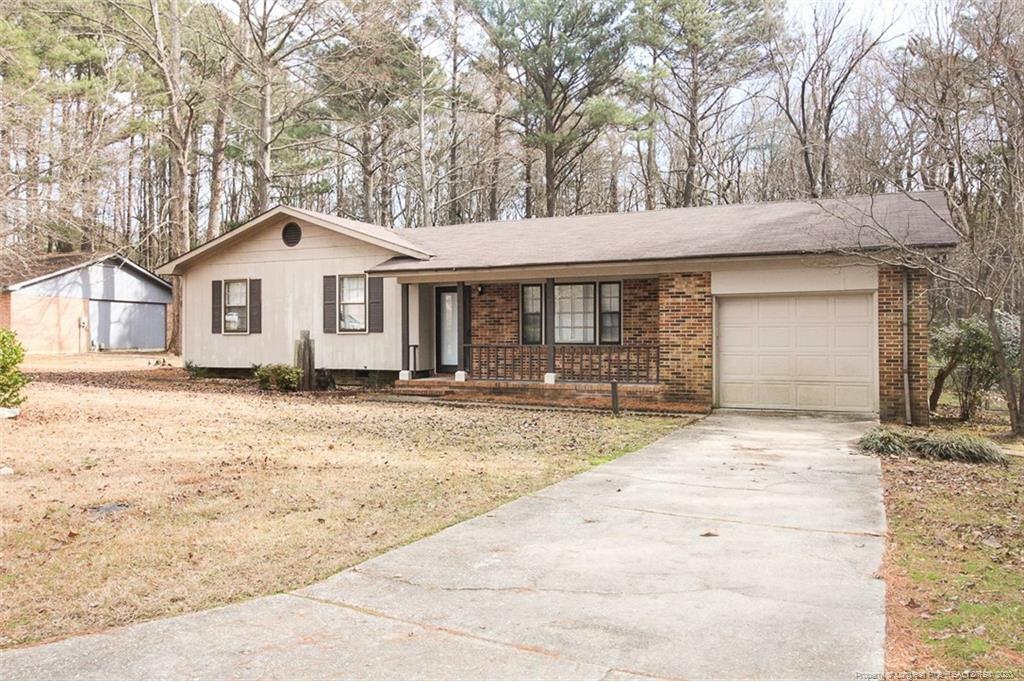 Property Photo:  5670 Livingston Drive  NC 28311 