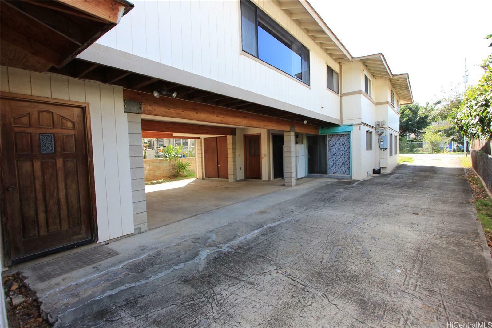 3036 Monsarrat Avenue  Honolulu HI 96815 photo