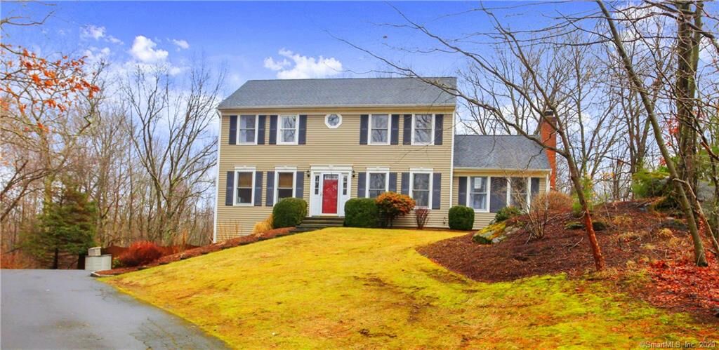 Property Photo:  4 Beagle Trail  CT 06482 