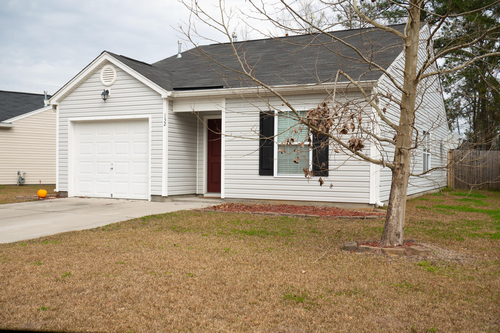 Property Photo:  132 Coosawatchie Street  SC 29485 