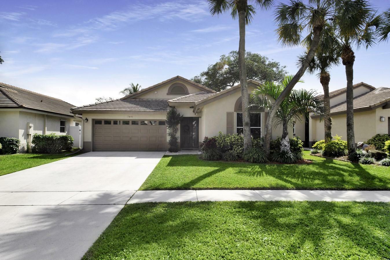 Property Photo:  7891 Manor Forest Boulevard  FL 33436 