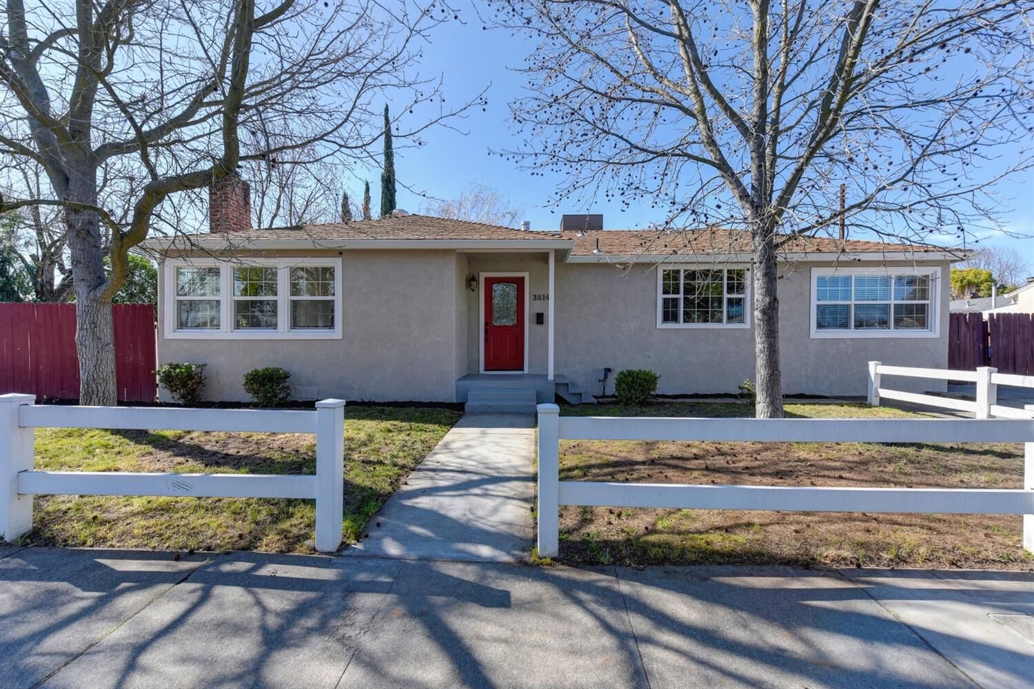 Property Photo: 3814 61st Street CA 95820