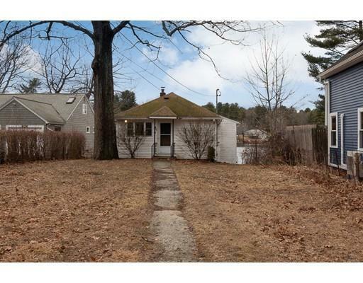 Property Photo:  12 Oak Ln  MA 01562 