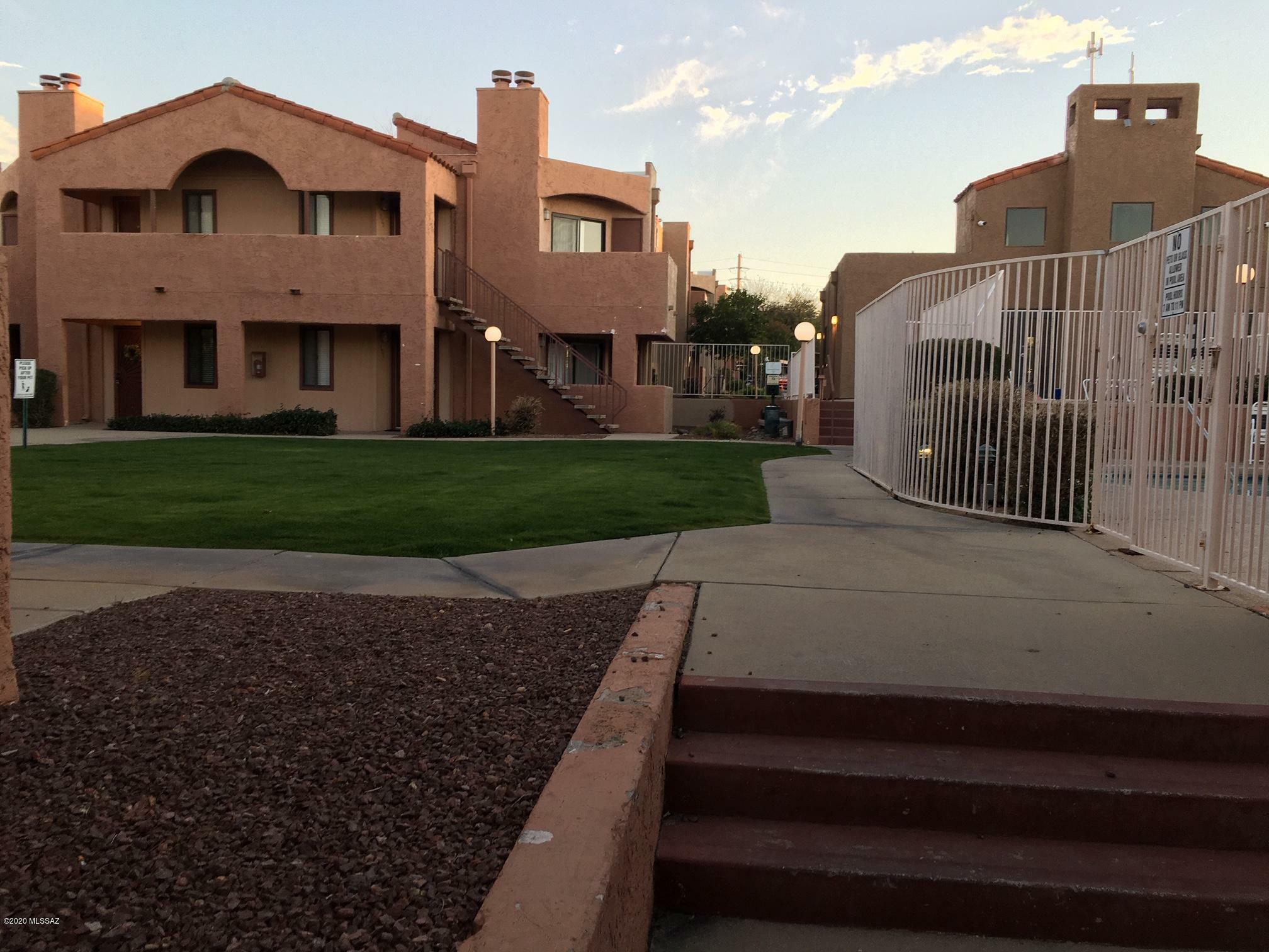 Property Photo: 1745 E Glenn Street 113 AZ 85719