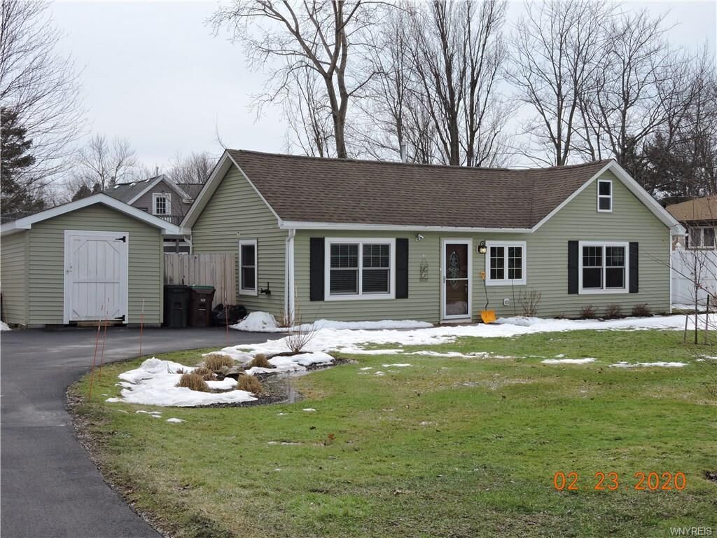 Property Photo:  10 Schultz Road  NY 14127