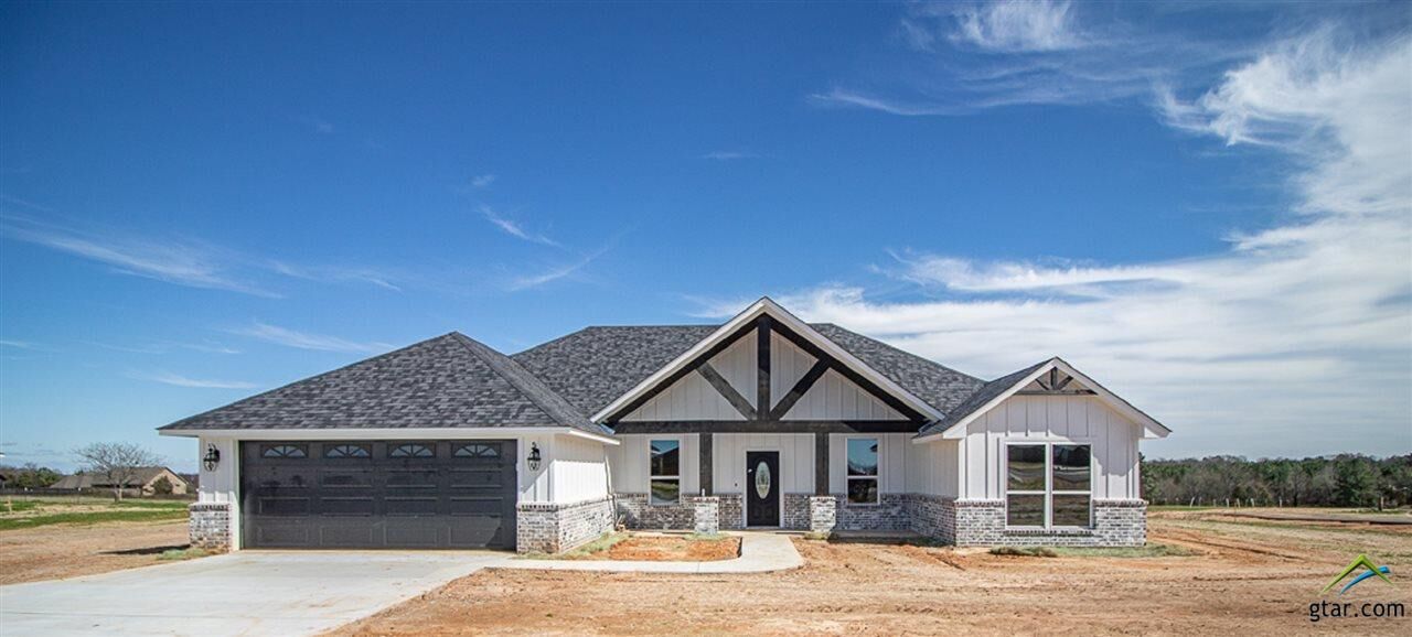 Property Photo:  19324 Pecan Circle  TX 75771 