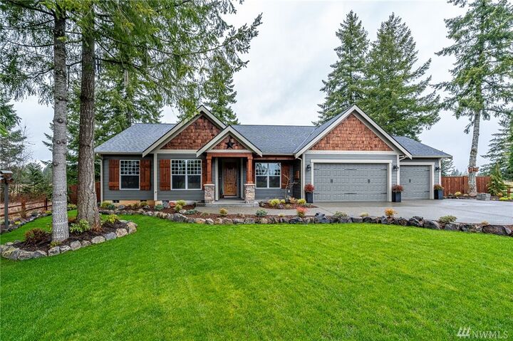 Property Photo:  113  Redwood Lane  WA 98570 