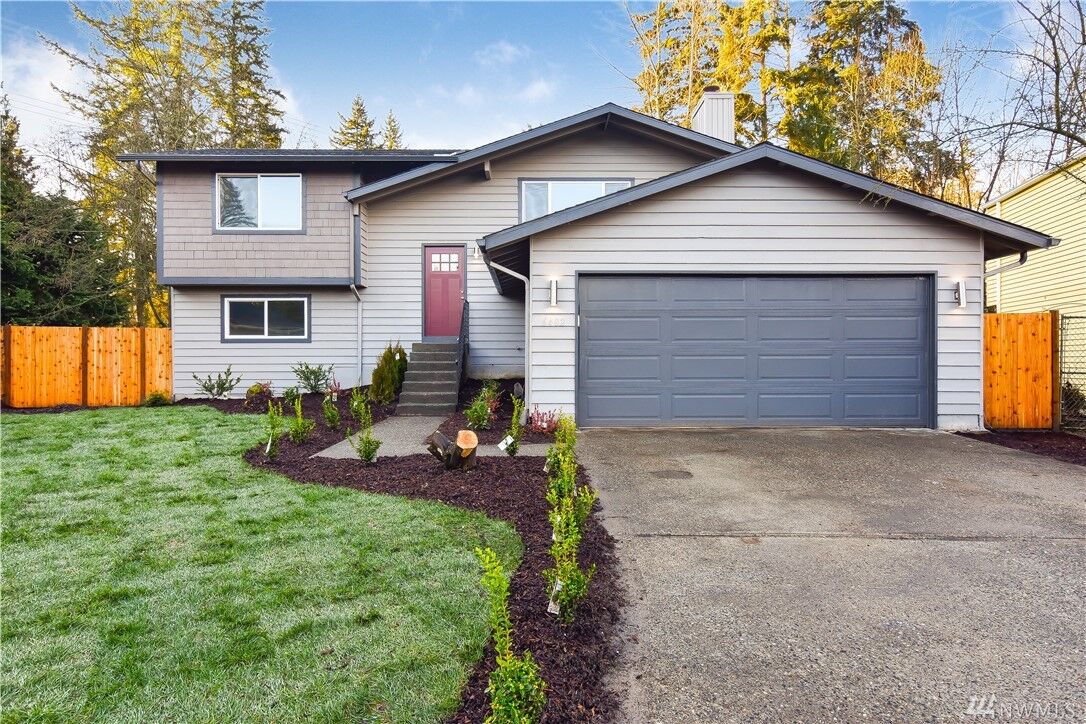 Property Photo:  6402  20th Drive NE  WA 98271 