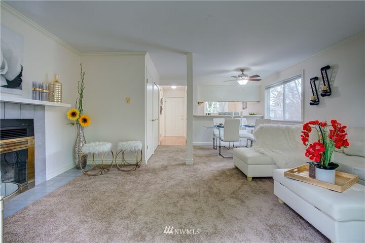 Property Photo: 1526 192nd Street SE S1 WA 98012