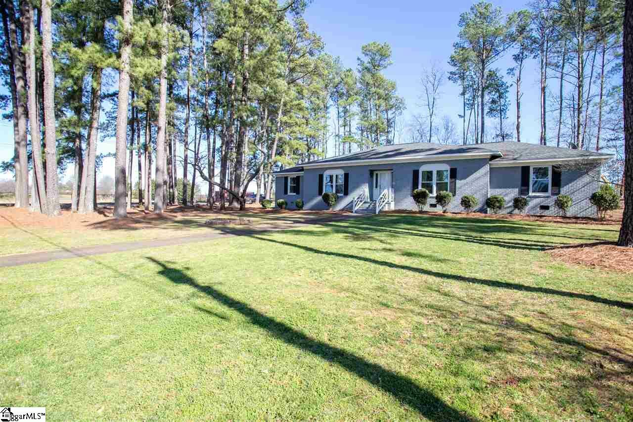 Property Photo: 3 Chisolm Trail SC 29607