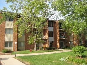 Property Photo:  4137 West 97th Place 1-210  IL 60453 