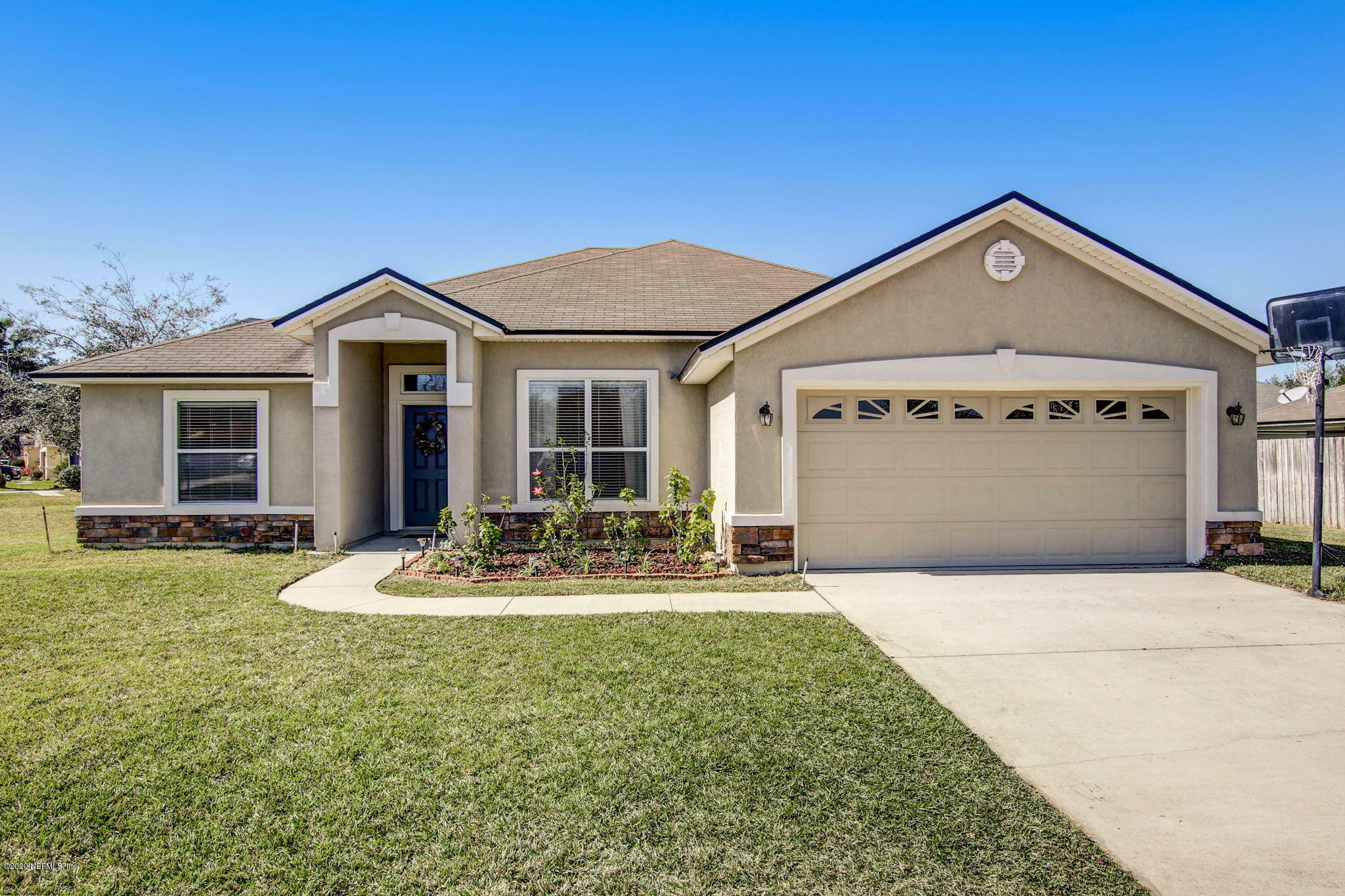 Property Photo:  1593 Dunns Lake Drive E  FL 32218 