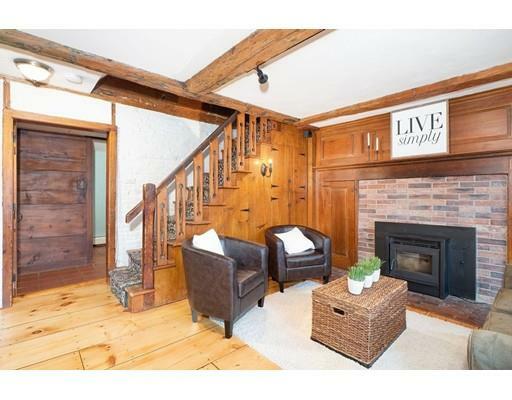 Property Photo: 293 Chicopee Row MA 01450