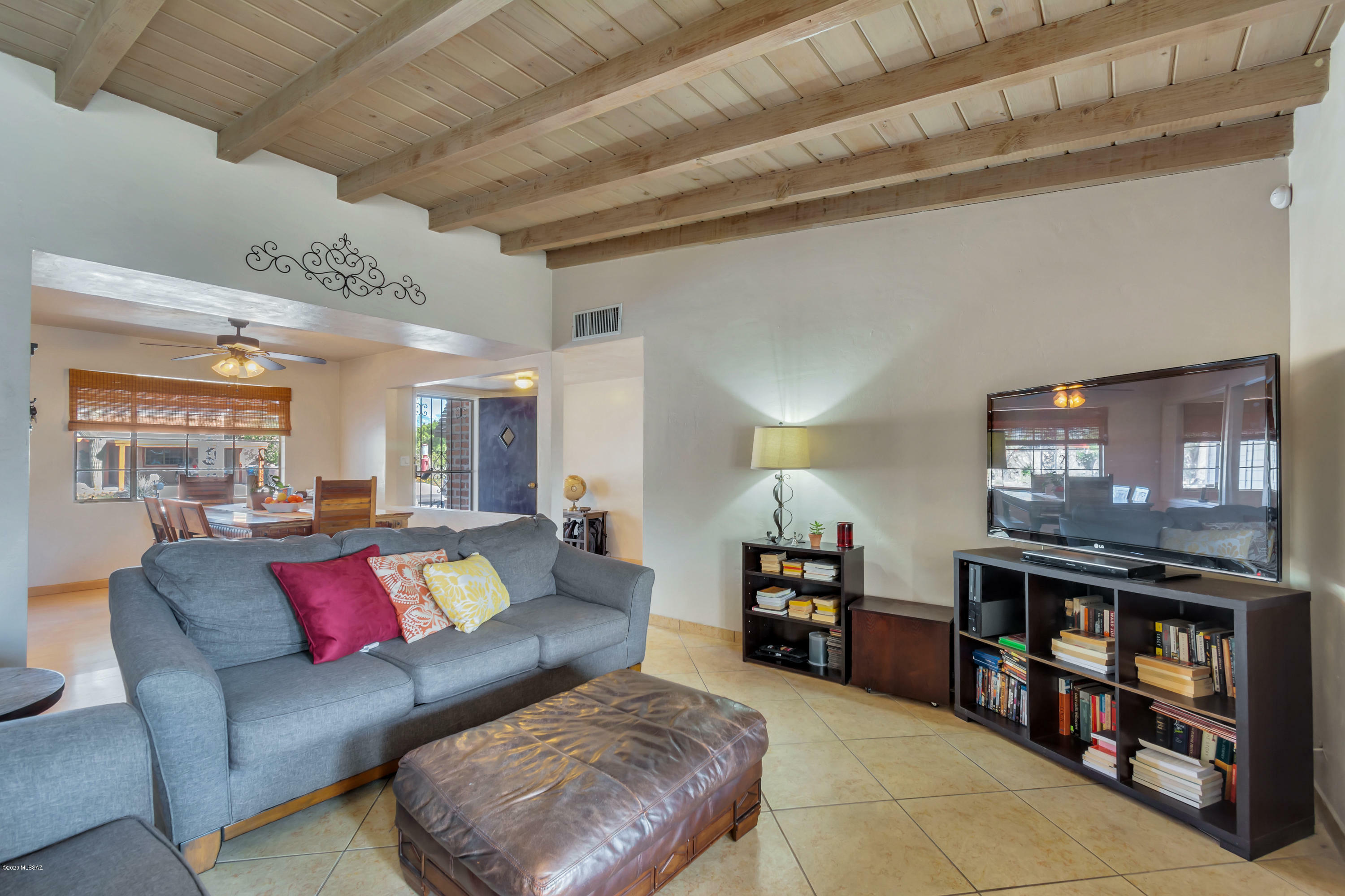 Property Photo: 1316 S Avenida Sirio AZ 85710