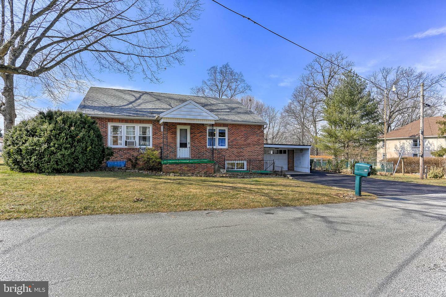 Property Photo:  971 Felton Road  PA 17356 