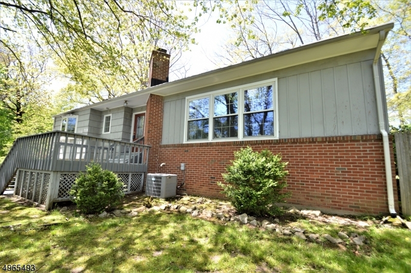 Property Photo:  21 Ellsworth Ave  NJ 07960 