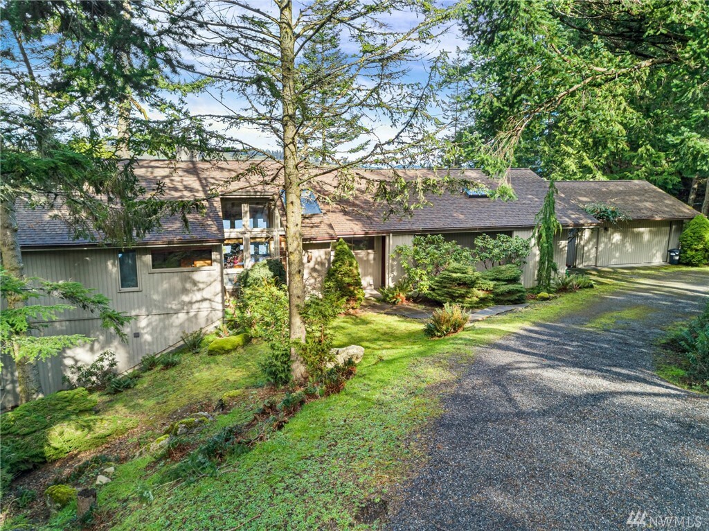 Property Photo:  447 Neil Bay Dr  WA 98250 