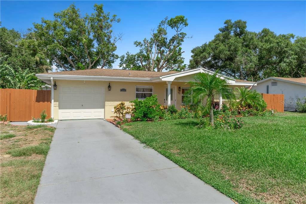 Property Photo:  1819 Alberta Drive  FL 33756 