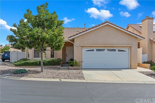 Property Photo:  734 Daybreak Way  CA 92220 