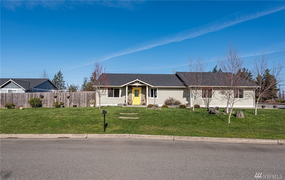 Property Photo: 2722 Porter Street WA 98362