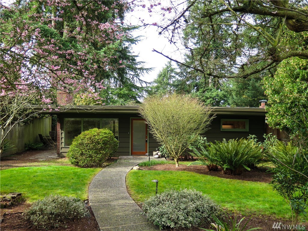Property Photo: 12717 4th Avenue NW WA 98177