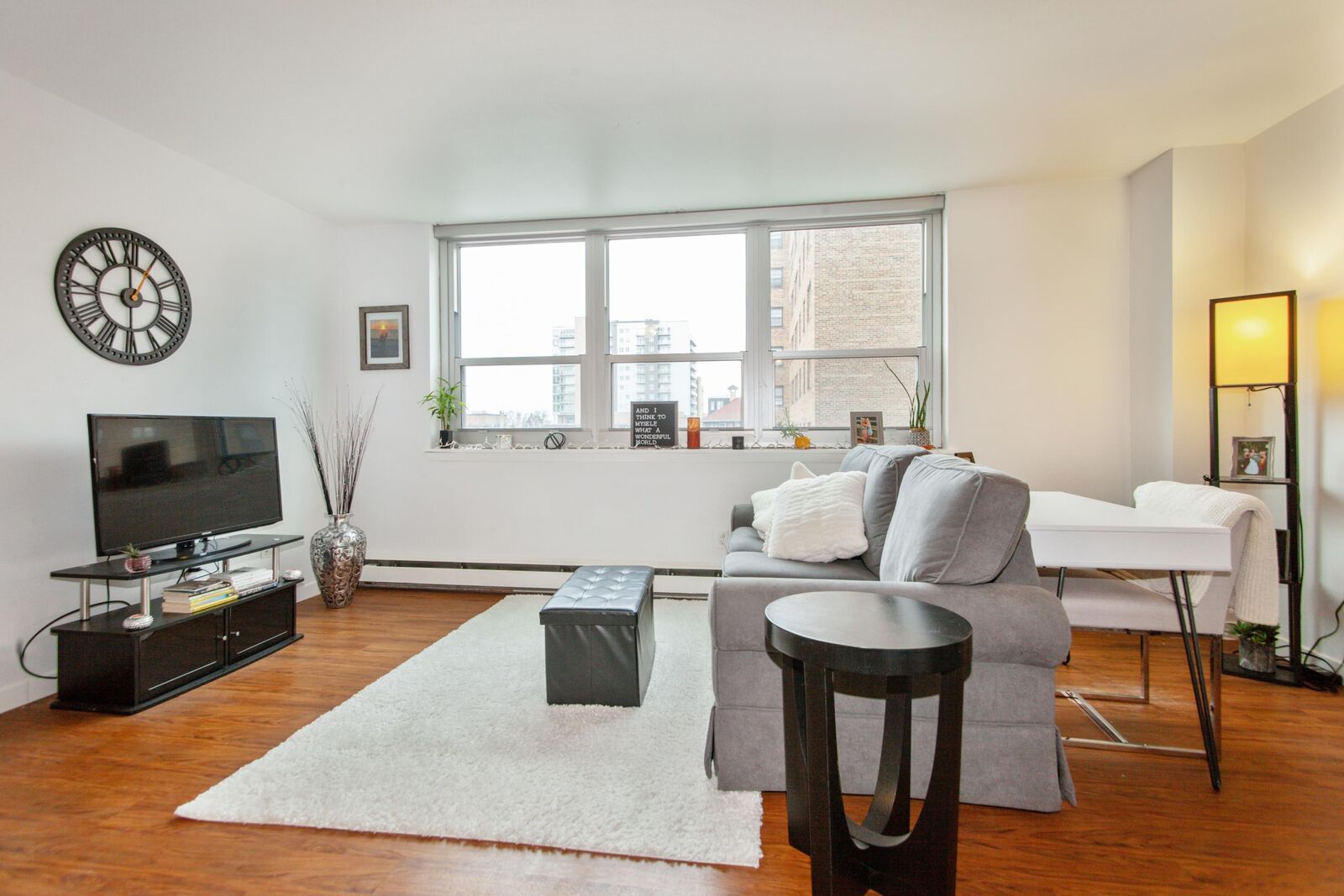 Property Photo:  1707 N Prospect Ave 4D  WI 53202 