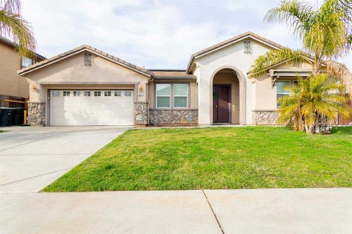 6617 Rio De Onar Way  Elk Grove CA 95757 photo