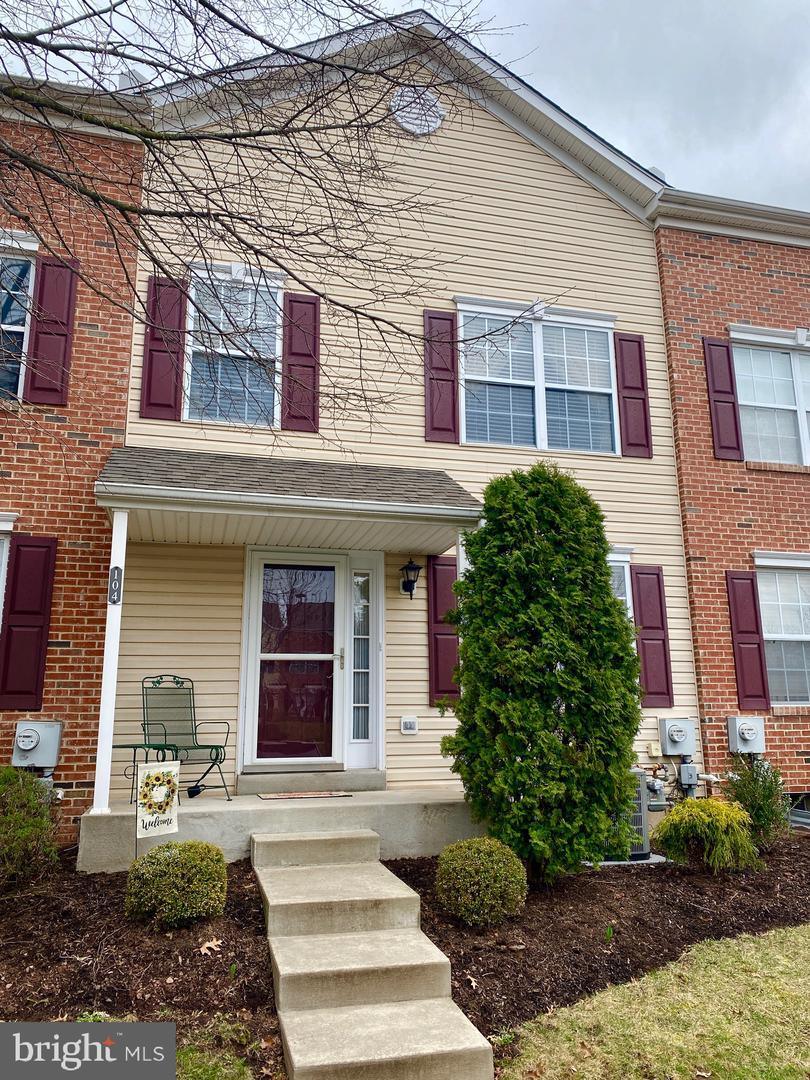 Property Photo: 104 Westminster Court PA 19438