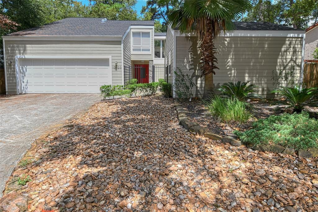 Property Photo: 10723 N Autumnwood Way TX 77380