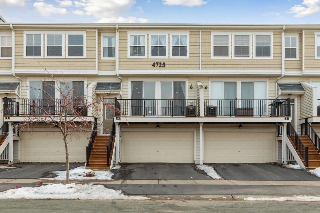 Property Photo:  4725 Victor Path 6  MN 55038 