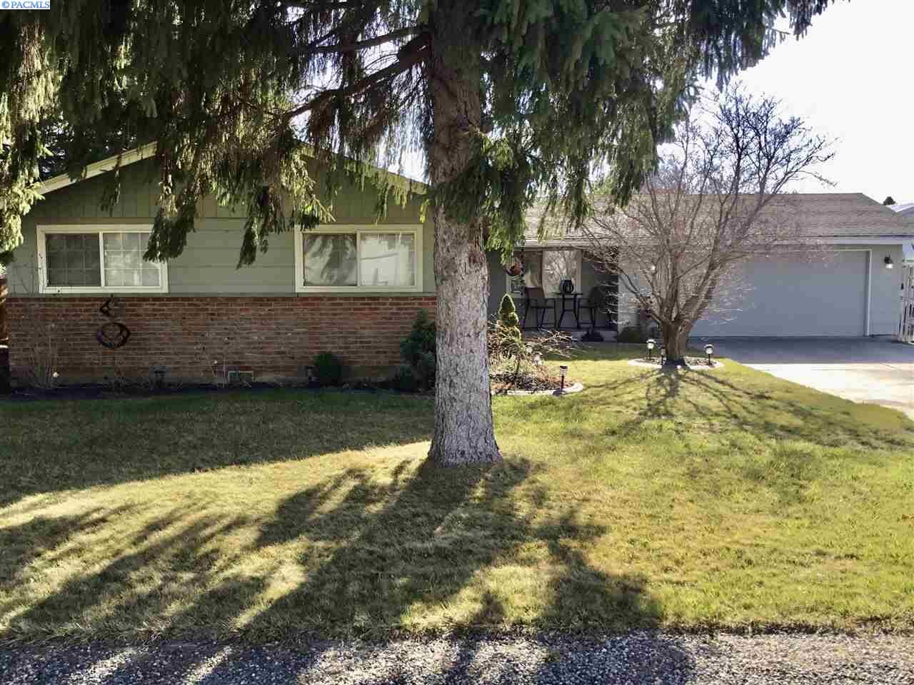 Property Photo: 2409 S Ledbetter WA 99337