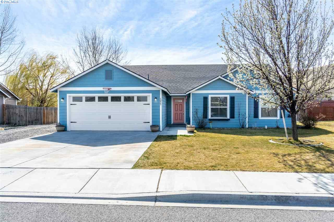 5055 Pinehurst St.  West Richland WA 99353 photo