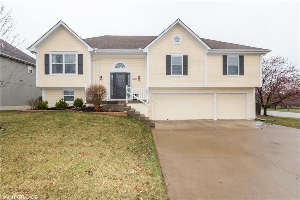 Property Photo:  12510 S Parker Terrace  KS 66061 