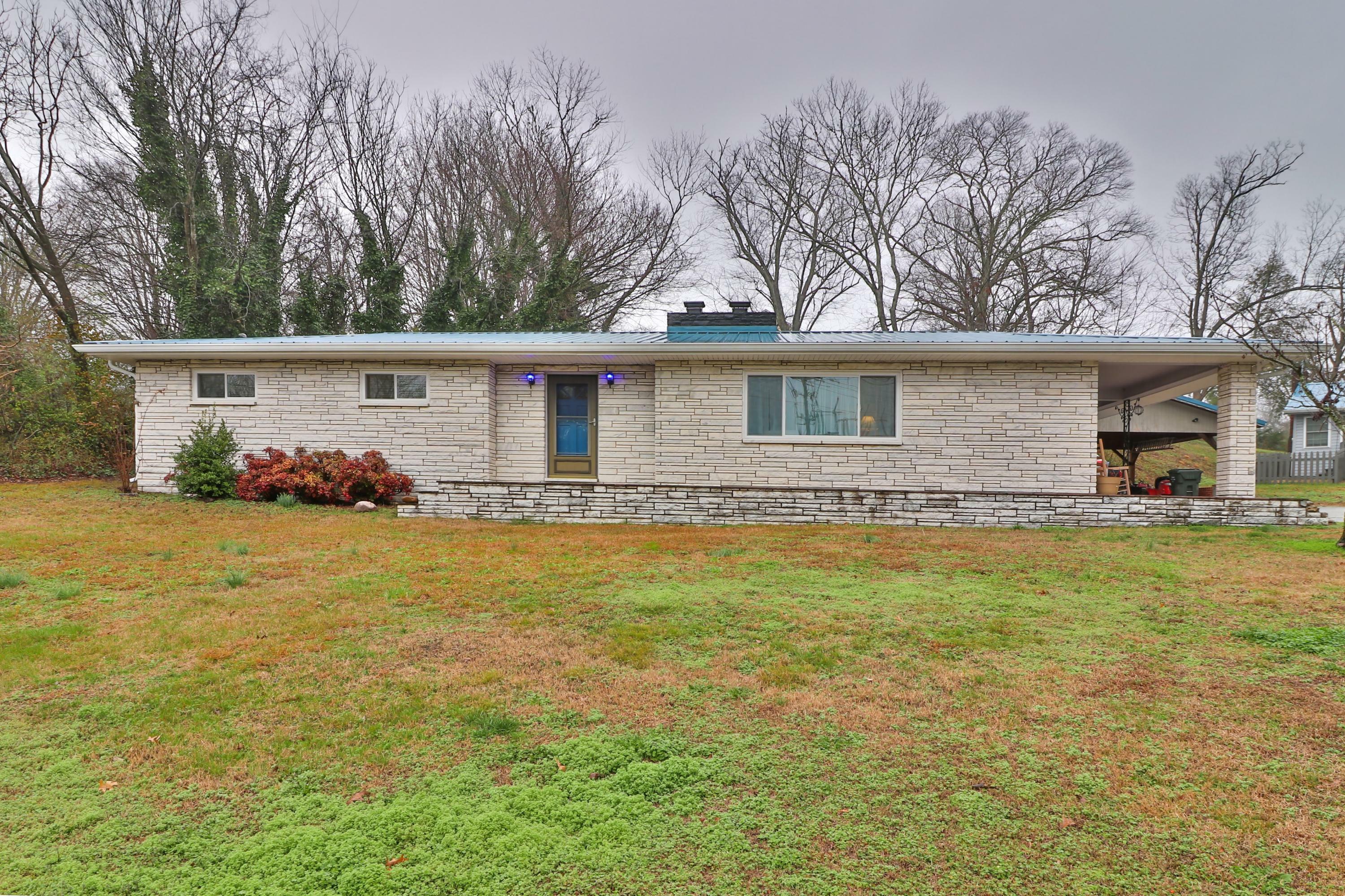 Property Photo:  708 Park Rd  TN 37862 