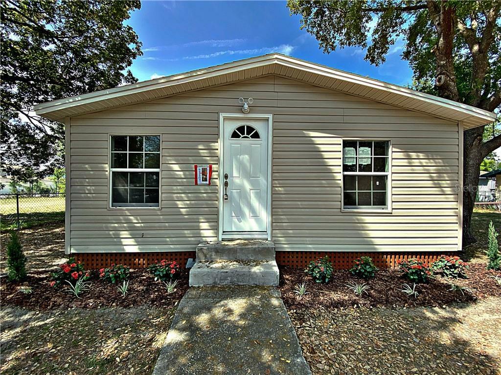 Property Photo:  210 S Pollard Street  FL 34760 