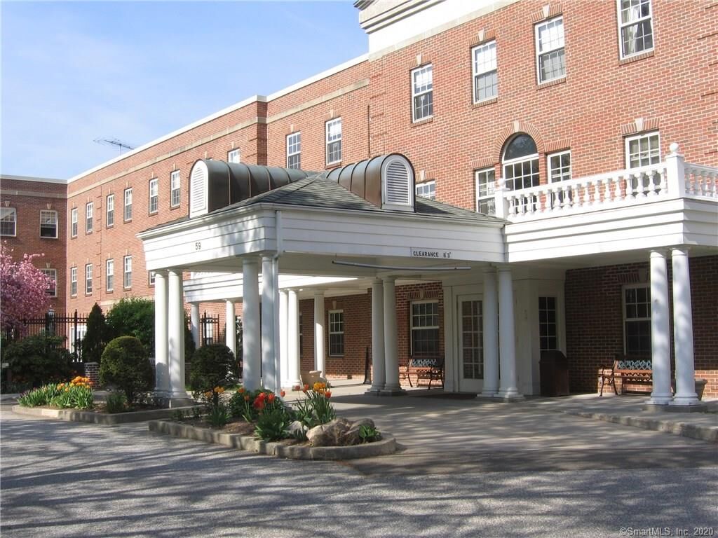 Property Photo:  59 Courtland Avenue 3G  CT 06902 