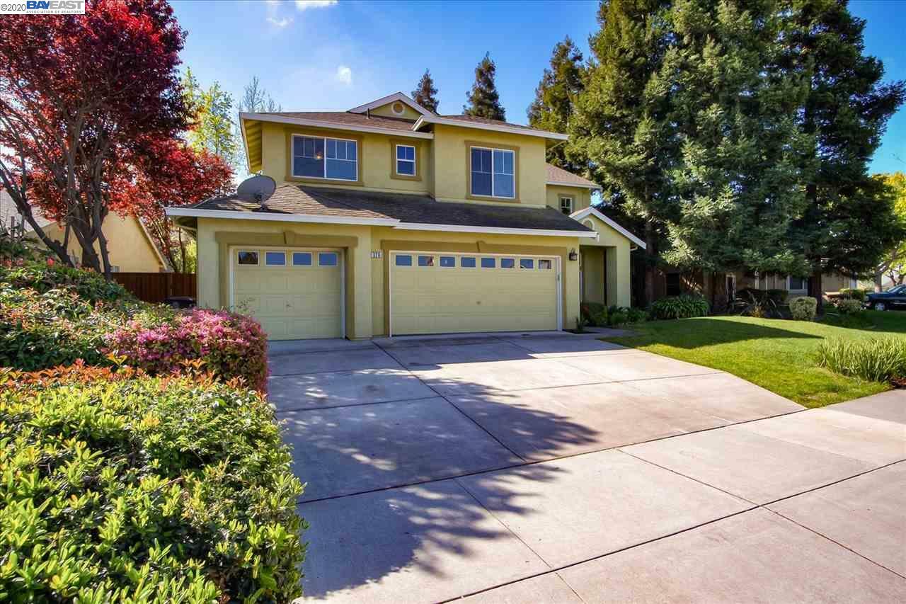 Property Photo:  329 Glenbriar Cir  CA 95377 