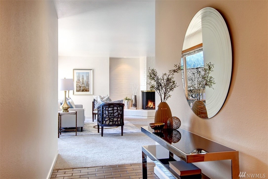 Property Photo: 3110 W Lake Sammamish Pkwy SE 20 WA 98008