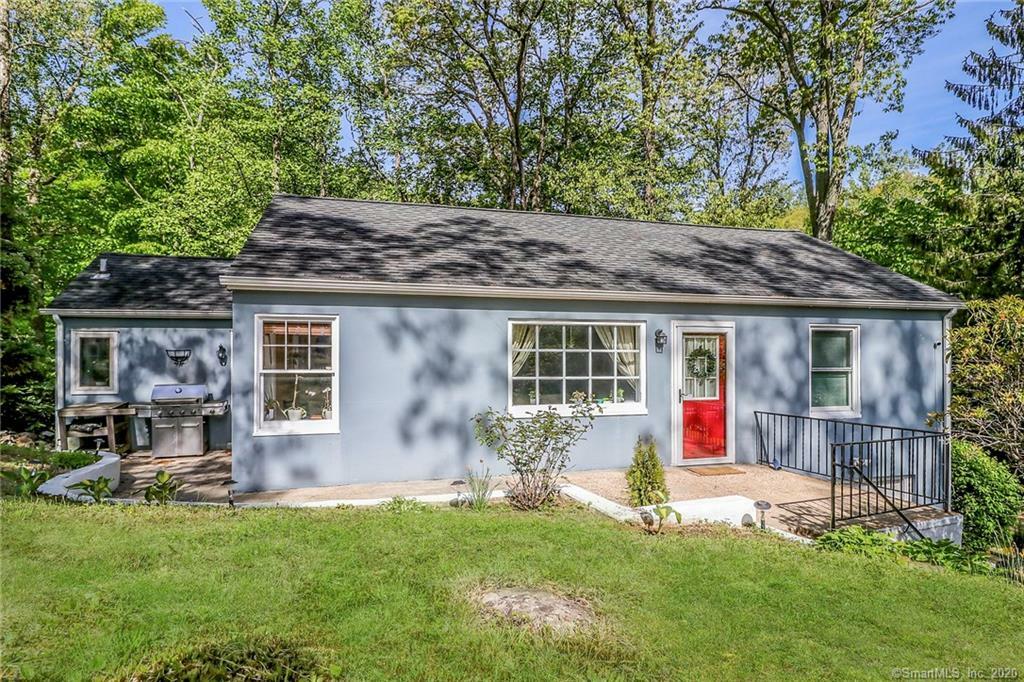 Property Photo: 171 North Taylor Avenue CT 06854