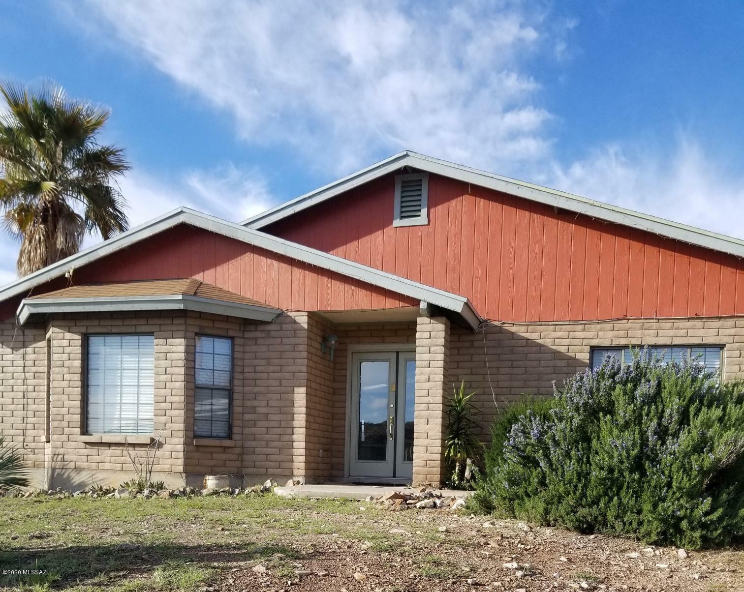 Property Photo:  1258 Avenida Gloriosa  AZ 85648 