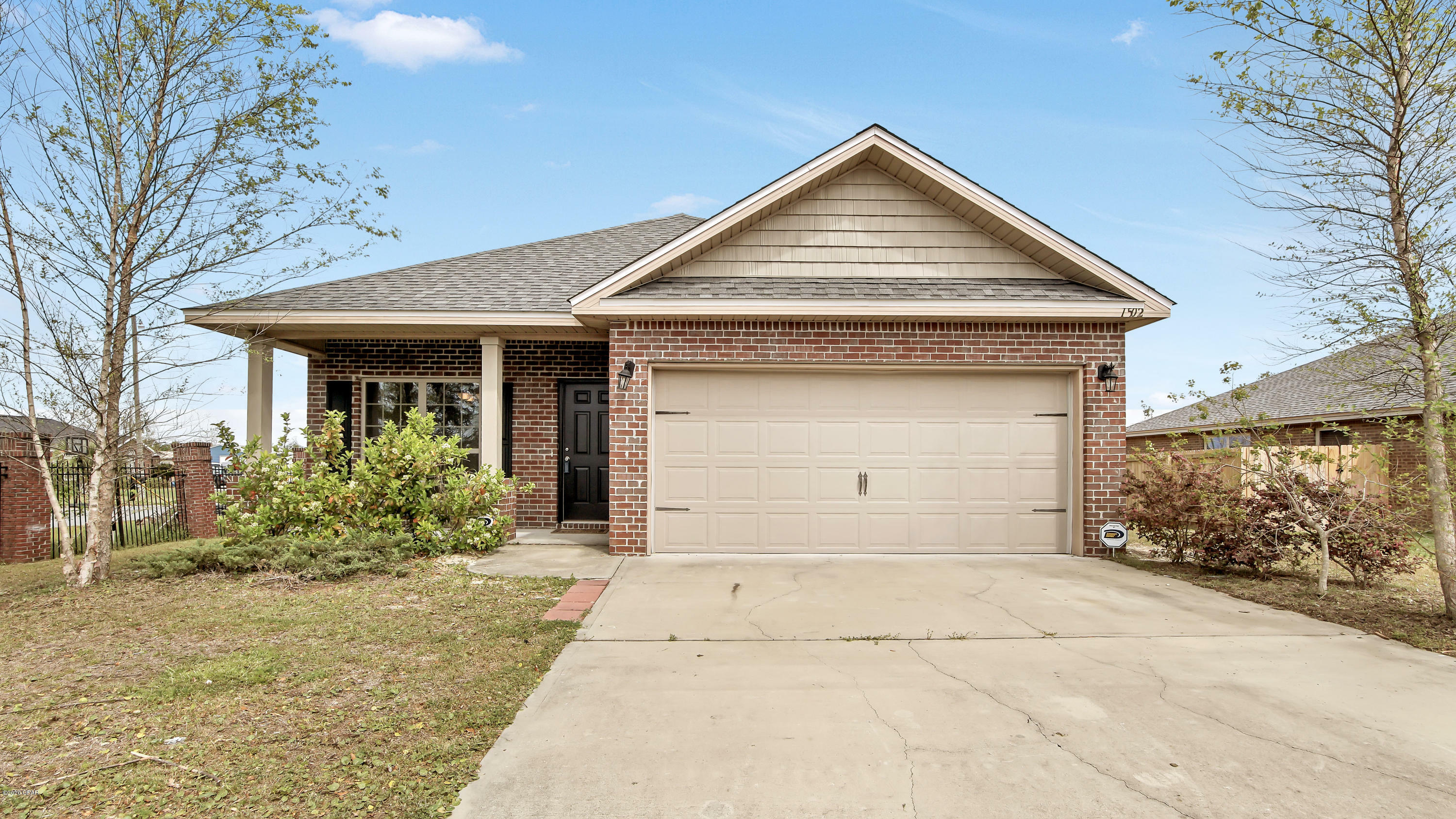 Property Photo:  1502 Wateroak Drive  FL 32444 
