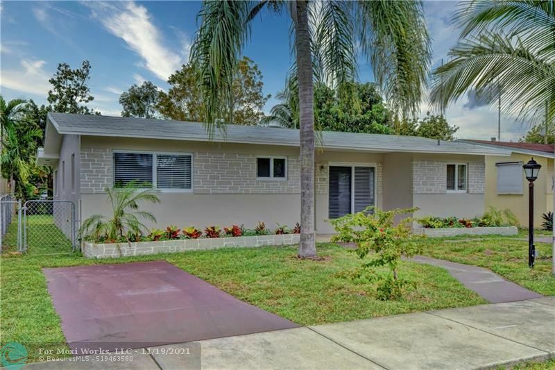 Property Photo:  5720 SW 37th St  FL 33023 